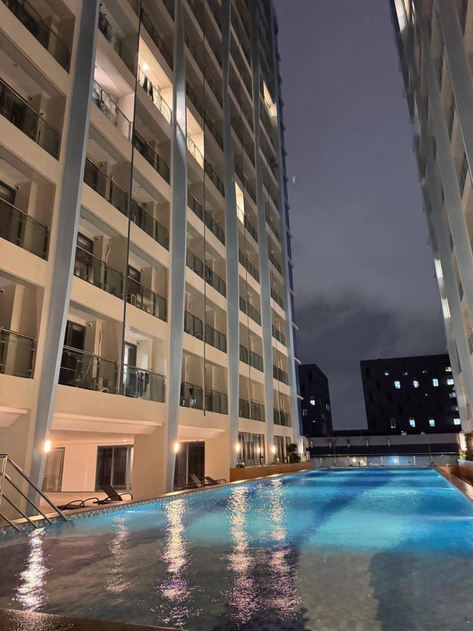 L Condotel Paranaque City Eksteriør bilde