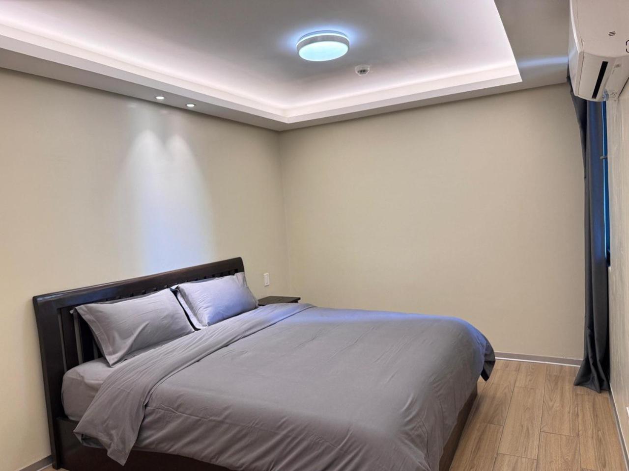 L Condotel Paranaque City Rom bilde