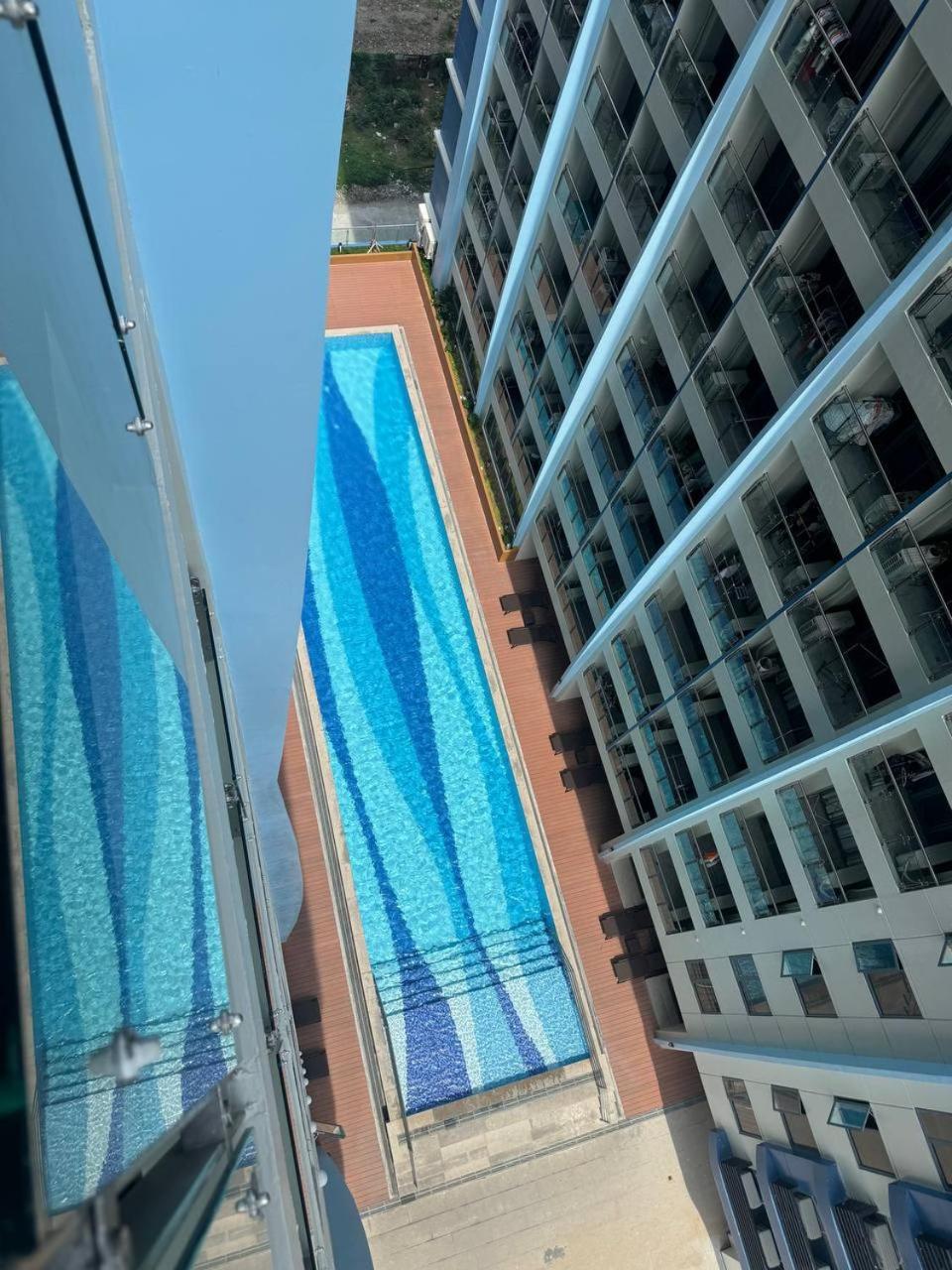 L Condotel Paranaque City Eksteriør bilde