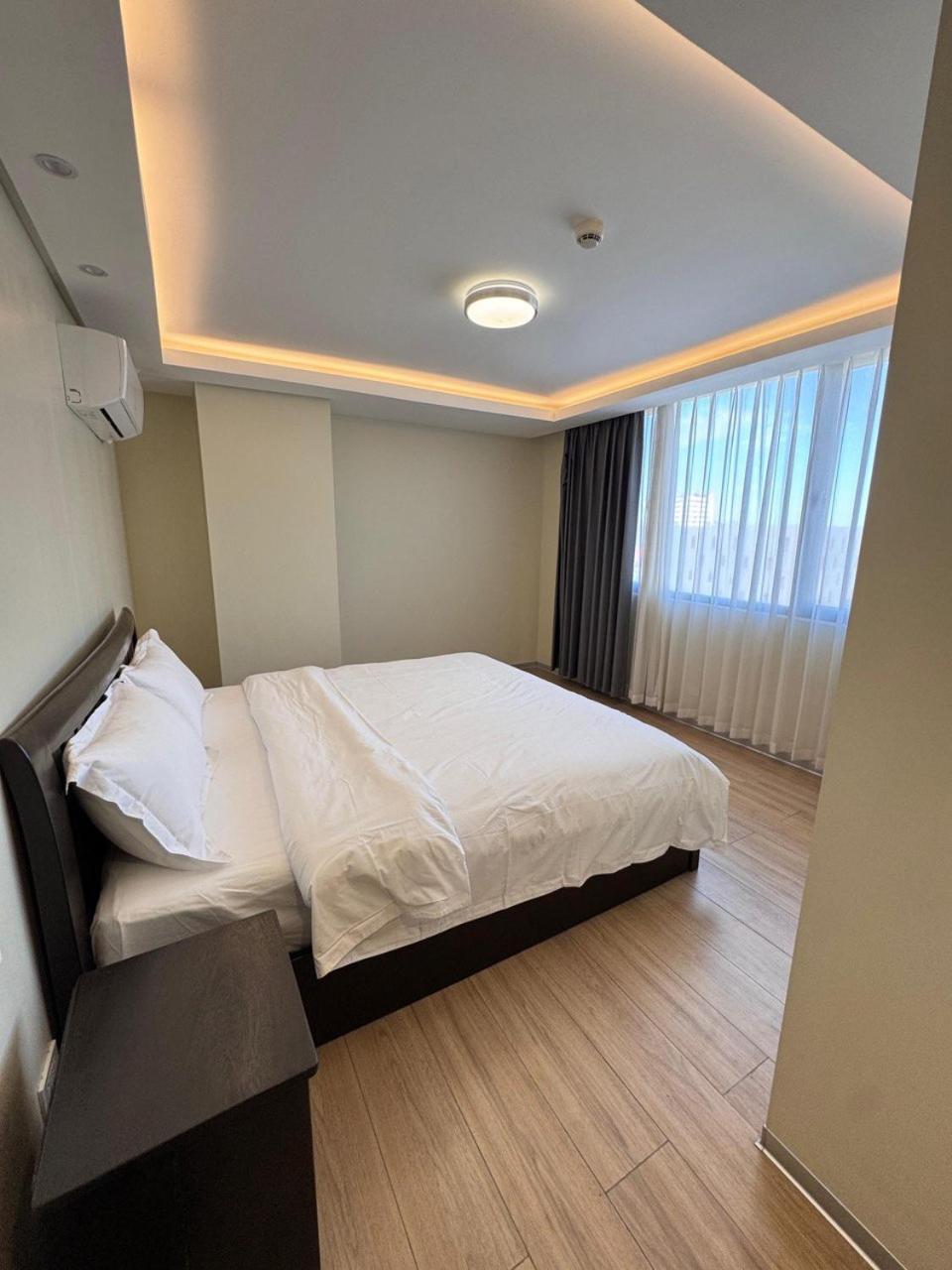 L Condotel Paranaque City Rom bilde
