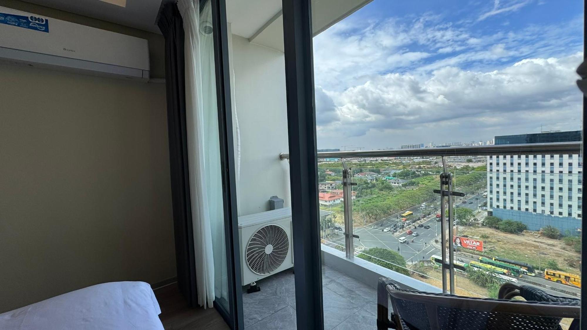 L Condotel Paranaque City Eksteriør bilde