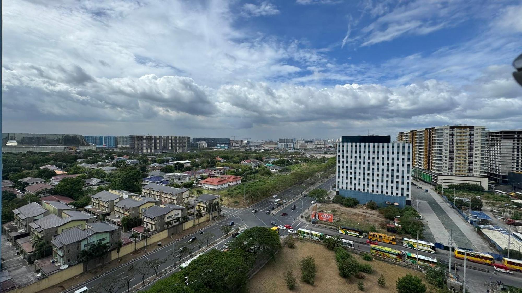 L Condotel Paranaque City Eksteriør bilde