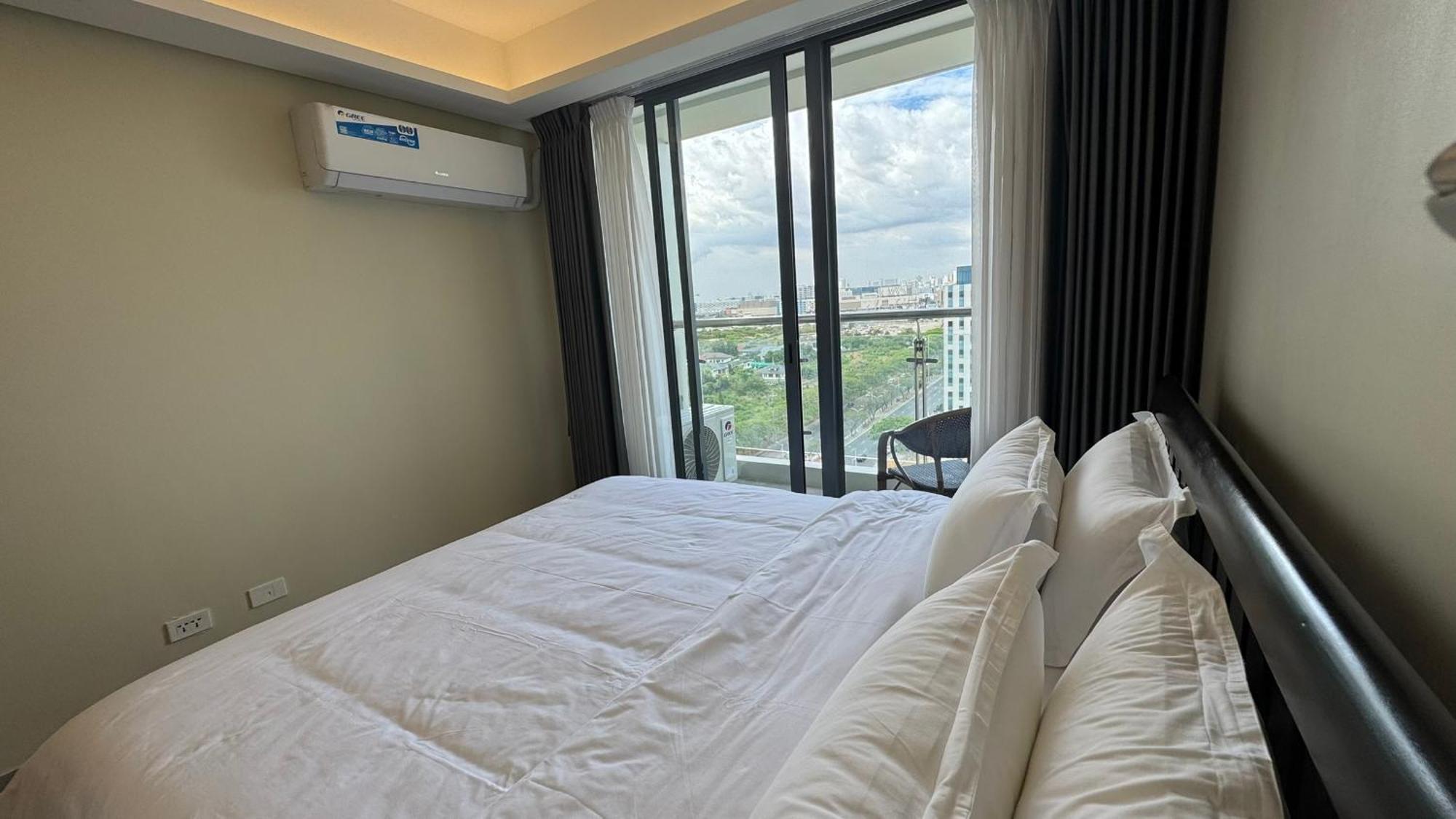 L Condotel Paranaque City Eksteriør bilde